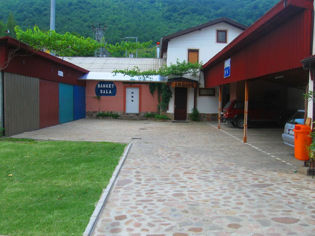 Amfora Rooms Caribrod Dimitrovgrad Luaran gambar